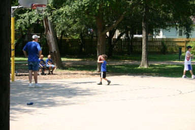 2006-07-22-CubScouts-basketball-02-Dax.JPG