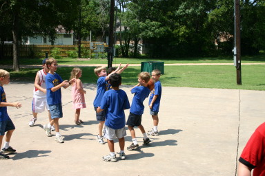 2006-07-22-CubScouts-basketball-11-Chance.JPG