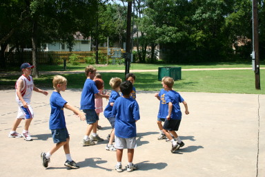2006-07-22-CubScouts-basketball-12-Chance.JPG