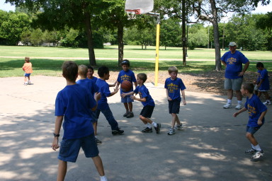 2006-07-22-CubScouts-basketball-13-Chance.JPG