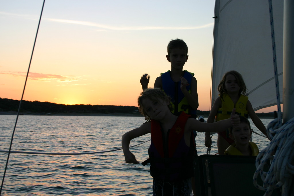 2006/07(July)/Justin-sailboat/1024x768_2006-07-22-Justin-sailboat-04-sunset-Chance-Vale-Kyla-Dax.JPG