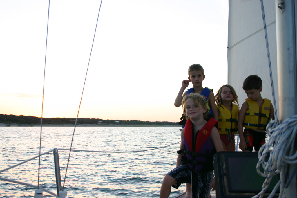 2006/07(July)/Justin-sailboat/1024x768_2006-07-22-Justin-sailboat-06-sunset-Vale-Chance-Kyla-Dax.JPG