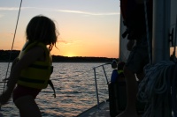 2006/07(July)/Justin-sailboat/2006-07-22-Justin-sailboat-01-Kyla-sunset.JPG