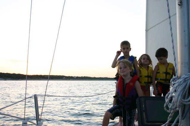 2006-07-22-Justin-sailboat-06-sunset-Vale-Chance-Kyla-Dax.JPG