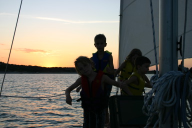 2006-07-22-Justin-sailboat-03-Vale-Chance-Kyla-Dax-sunset.JPG