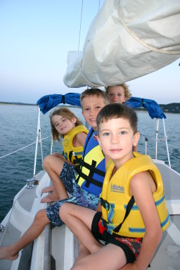 2006-07-22-Justin-sailboat-18-Kyla-Chance-Dax-Vale.JPG