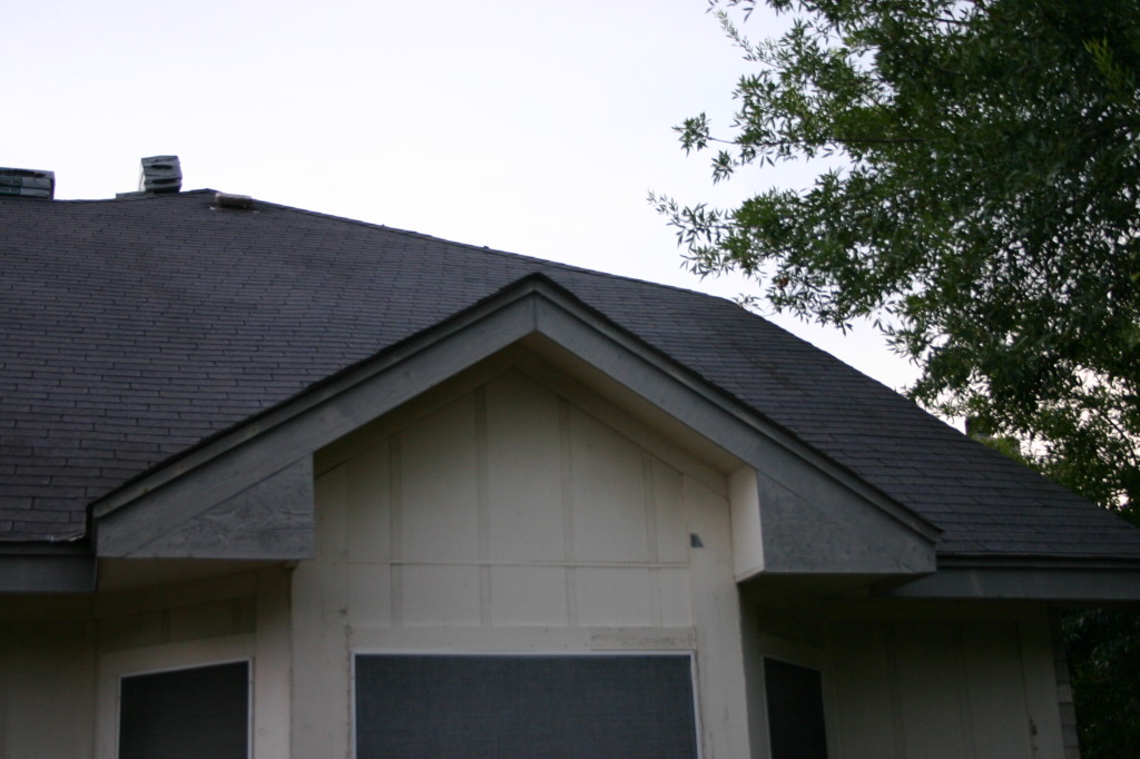 2006/07(July)/New-Roof/1024x768_2006-07-21-roof-05-before.JPG