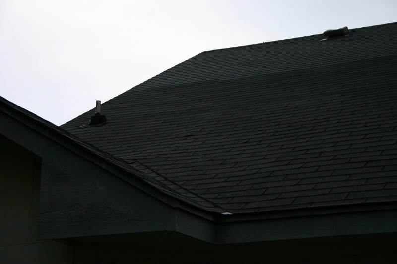 2006/07(July)/New-Roof/800x600_2006-07-21-roof-07-before.JPG
