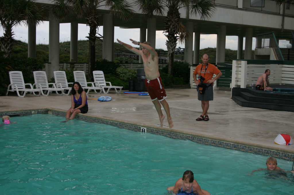 2006-07-03-Port-Aransas-28-Kiffin-Ben-diving-Ren-Brittney-Zen-Doug.JPG