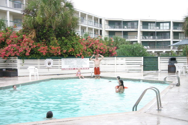 2006-07-03-Port-Aransas-09-Ben-Zeyda-Dax.JPG