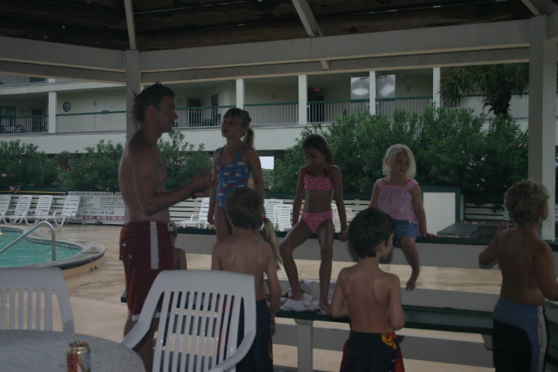 2006-07-03-Port-Aransas-01-Ben-Brittney-Kalyani-Zeyda-Dax-Chance-Zen.JPG