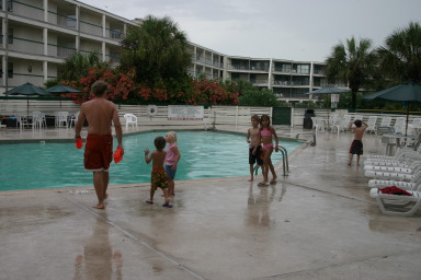 2006-07-03-Port-Aransas-06-Ben-Sachin-Zeyda-Chance-Kalyani-Dax.JPG