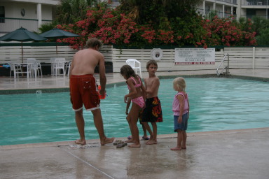 2006-07-03-Port-Aransas-07-Ben-Sachin-Zeyda-Chance-Kalyani.JPG