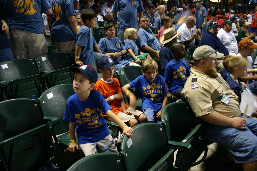 2006/08(August)/Scout-Camping-Dell-Diamond/1024x768_2006-08-02-Scout-campout-Dell-Diamond-25-Dax-Chance-Jack-MattRobertson.JPG