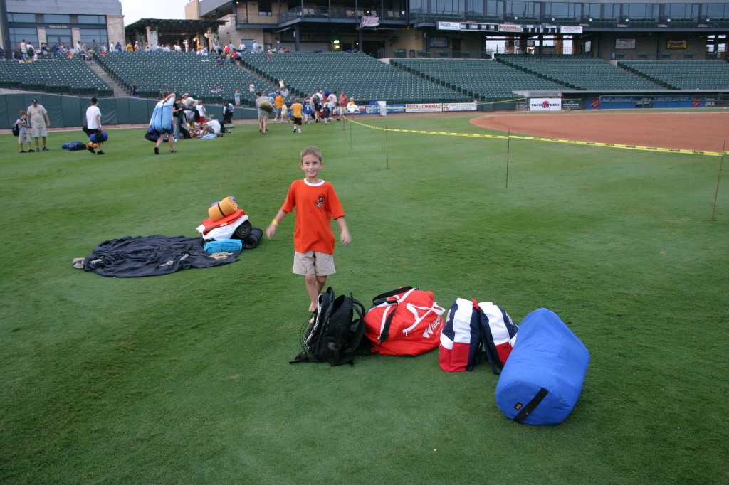 2006/08(August)/Scout-Camping-Dell-Diamond/1024x768_2006-08-03-Scout-campout-Dell-Diamond-01-Chance-Chance.JPG