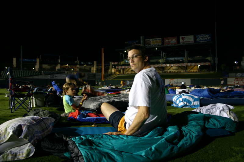 2006/08(August)/Scout-Camping-Dell-Diamond/800x600_2006-08-02-Scout-campout-Dell-Diamond-44-Matt-Jack.JPG