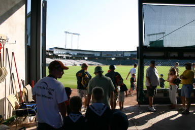 2006-08-02-Scout-campout-Dell-Diamond-06-parade.JPG