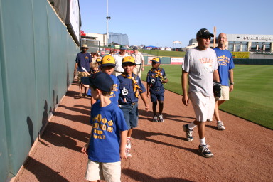 2006-08-02-Scout-campout-Dell-Diamond-08-parade-Dax.JPG