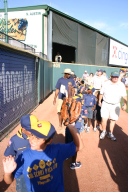 2006-08-02-Scout-campout-Dell-Diamond-09-parade.JPG