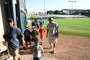 2006-08-02-Scout-campout-Dell-Diamond-23-parade-Chance.JPG