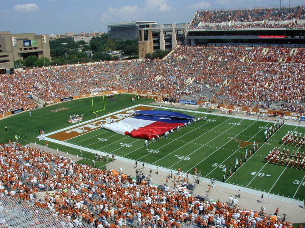 2006/09(September)/Horns-vs-IowaSt/1024x768_2006-09-23-Horns-vs-IowaSt-08.JPG