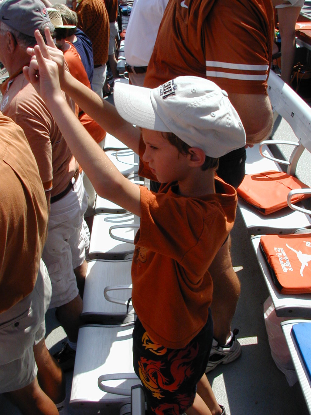 2006/09(September)/Horns-vs-IowaSt/1024x768_2006-09-23-Horns-vs-IowaSt-12-Chance.JPG