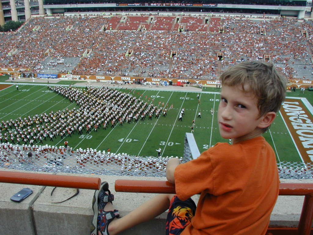 2006/09(September)/Horns-vs-IowaSt/1024x768_2006-09-23-Horns-vs-IowaSt-16-Chance.JPG