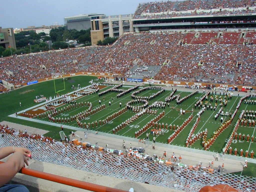 2006/09(September)/Horns-vs-IowaSt/1024x768_2006-09-23-Horns-vs-IowaSt-18.JPG
