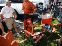 2006/09(September)/Horns-vs-IowaSt/2006-09-23-Horns-vs-IowaSt-01-tailgate.JPG