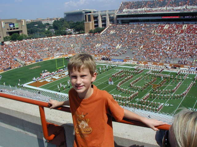 2006/09(September)/Horns-vs-IowaSt/640x480_2006-09-23-Horns-vs-IowaSt-06-Chance.JPG