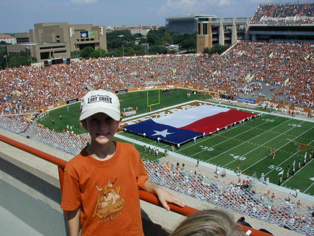 2006/09(September)/Horns-vs-IowaSt/640x480_2006-09-23-Horns-vs-IowaSt-10-Chance.JPG