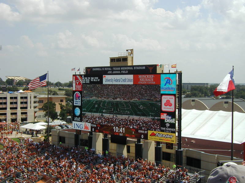 2006/09(September)/Horns-vs-IowaSt/800x600_2006-09-23-Horns-vs-IowaSt-07.JPG