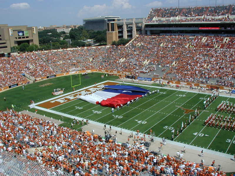 2006/09(September)/Horns-vs-IowaSt/800x600_2006-09-23-Horns-vs-IowaSt-08.JPG