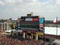 2006-09-23-Horns-vs-IowaSt-07.JPG