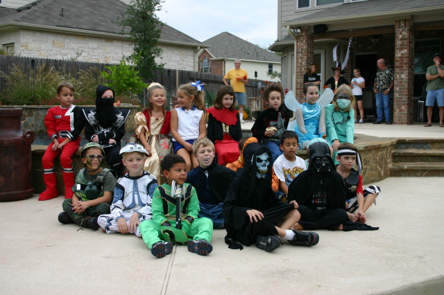 2006-10-14-CadeRicke-bday-costume-party-02.JPG