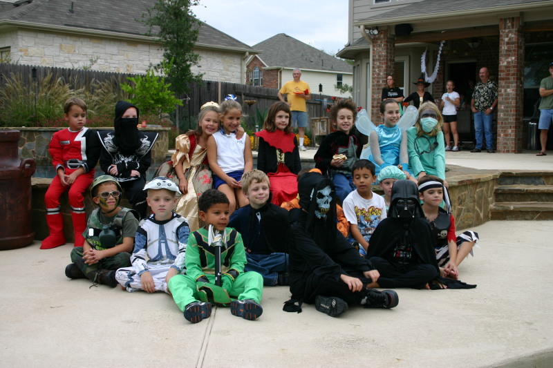 2006-10-14-CadeRicke-bday-costume-party-03.JPG