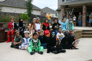 2006-10-14-CadeRicke-bday-costume-party-04.JPG