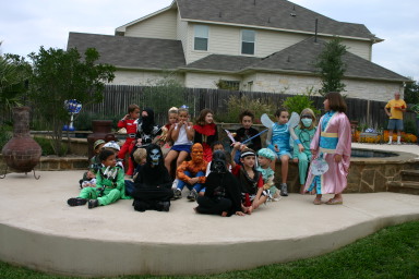 2006-10-14-CadeRicke-bday-costume-party-06.JPG