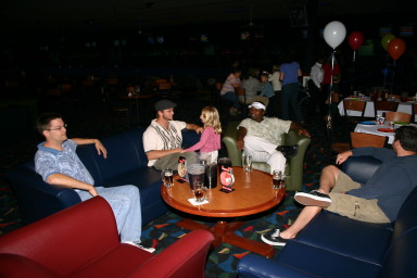 2006-10-26-Chance-7th-bday-party-bowling-05-dads.JPG