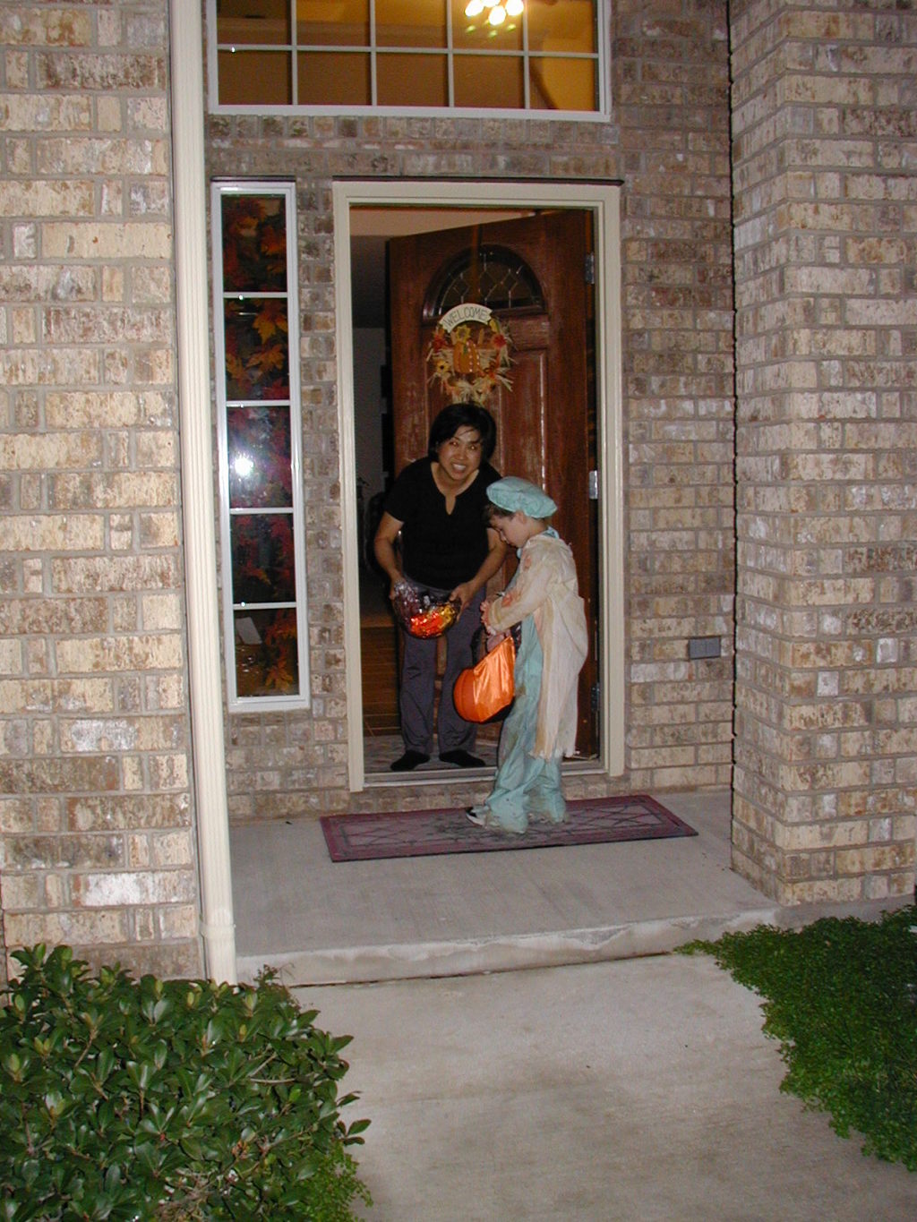 2006/10(October)/Halloween/1024x768_2006-10-31-Halloween-13-Dax.JPG