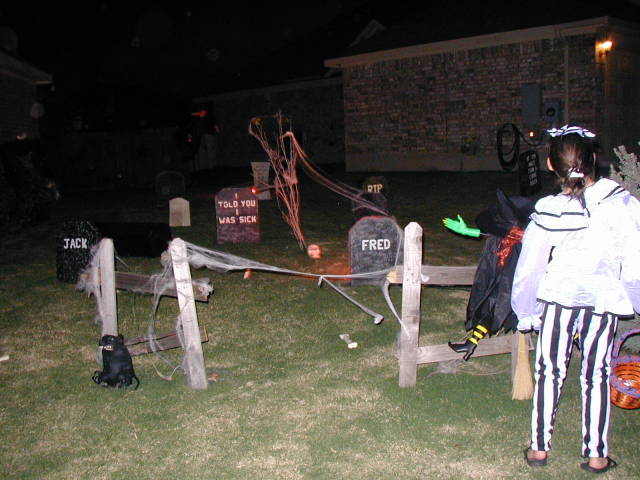 2006/10(October)/Halloween/640x480_2006-10-31-Halloween-06.JPG