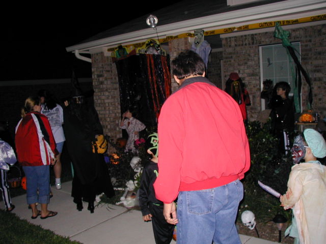 2006/10(October)/Halloween/640x480_2006-10-31-Halloween-08-Dax.JPG