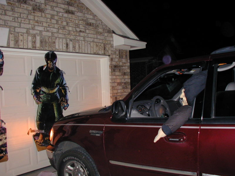 2006/10(October)/Halloween/800x600_2006-10-31-Halloween-07.JPG