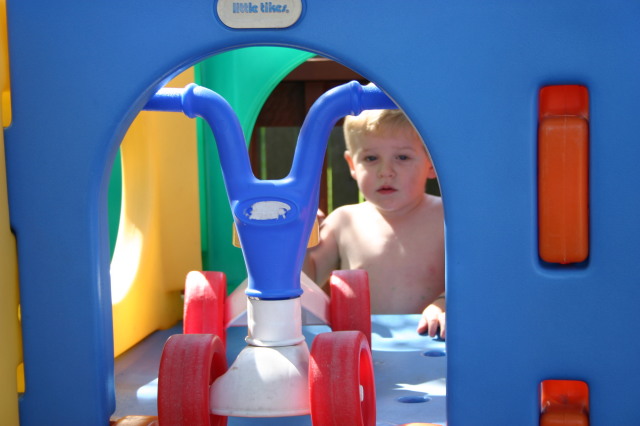 2006-10-08-Ian-Baptism-42-party.JPG