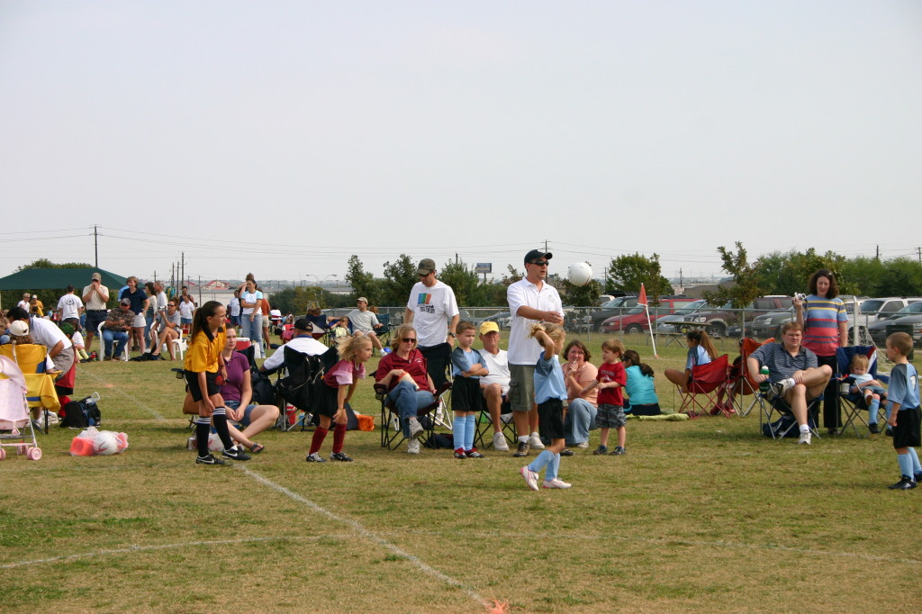 2006/10(October)/Soccer-FireCrackers-Dax/1024x768_2006-10-Firecrackers-Soccer-04-Lindsey.JPG