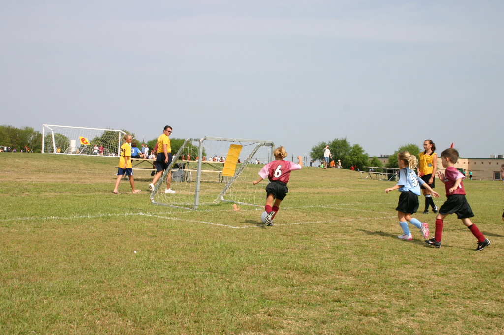 2006/10(October)/Soccer-FireCrackers-Dax/1024x768_2006-10-Firecrackers-Soccer-22-Lindsey-Dax.JPG
