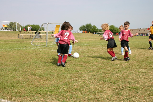 2006/10(October)/Soccer-FireCrackers-Dax/640x480_2006-10-Firecrackers-Soccer-30-Audrey-Lindsey-Dax.JPG