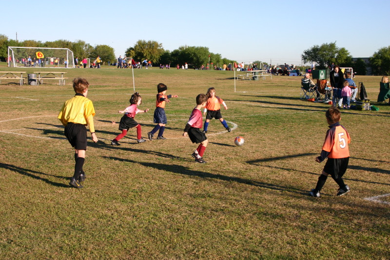 2006/10(October)/Soccer-FireCrackers-Dax/800x600_2006-10-28-Dax-Soccer-Firecrackers-02-Audrey.JPG