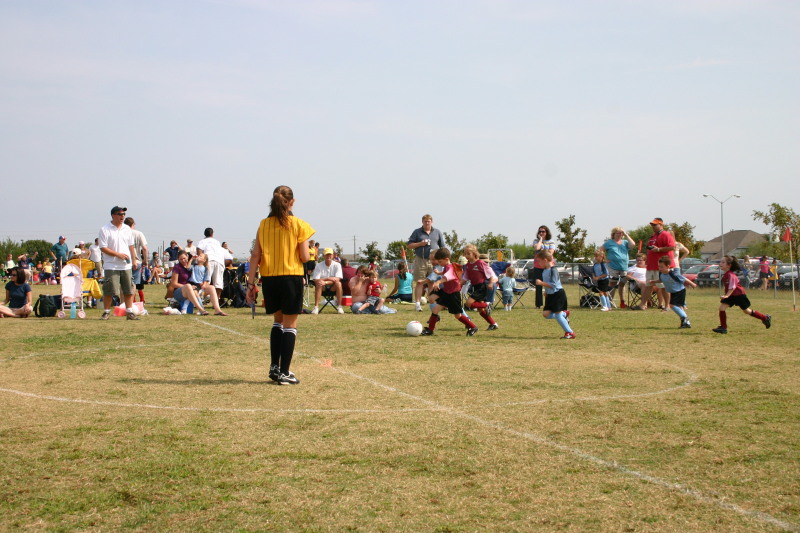 2006/10(October)/Soccer-FireCrackers-Dax/800x600_2006-10-Firecrackers-Soccer-23-Dax-Lindsey-Audrey.JPG