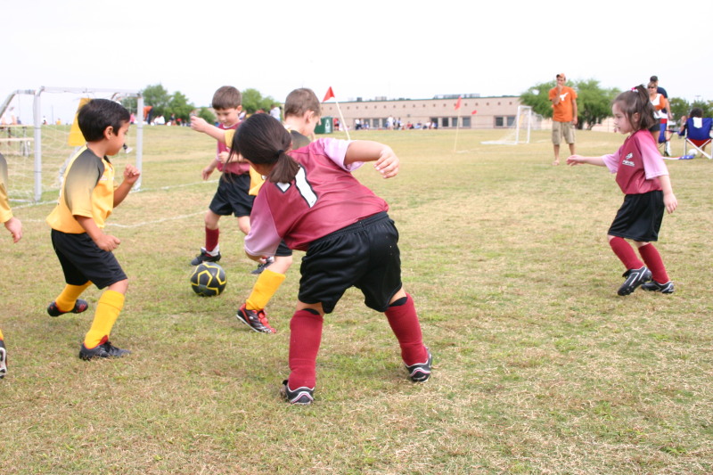 2006/10(October)/Soccer-FireCrackers-Dax/800x600_2006-10-Firecrackers-Soccer-40-Dax-Lauren-Audrey.JPG